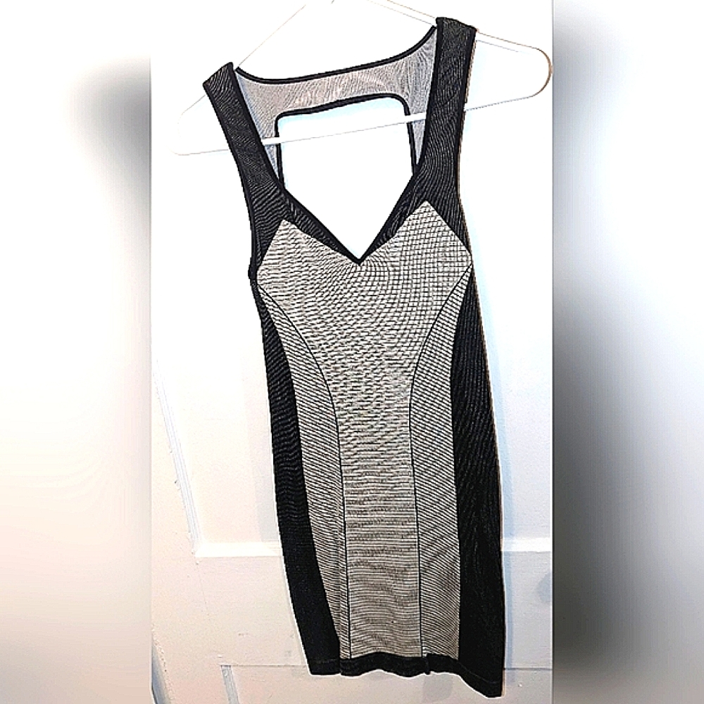 bebe Black/Gray Gradient Bodycon Dress